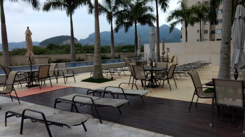 Condominio Peninsula Barra Apartamento